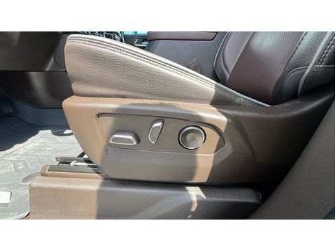Certified 2024 GMC Sierra 1500 Denali AWD/4WD image 25