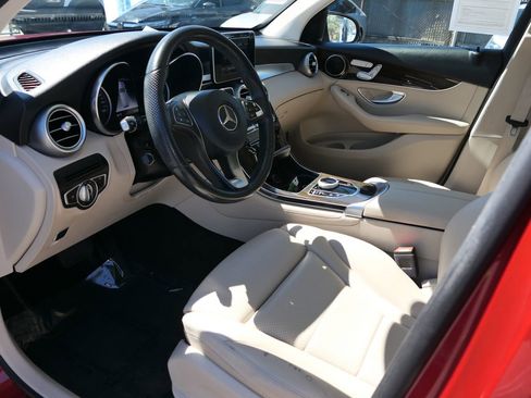 Used 2019 Mercedes-Benz GLC 300 GLC 300 image 11