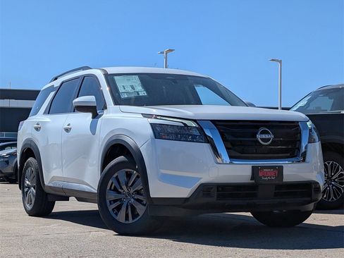 New 2025 Nissan Pathfinder SV w/ Cargo Package image 2