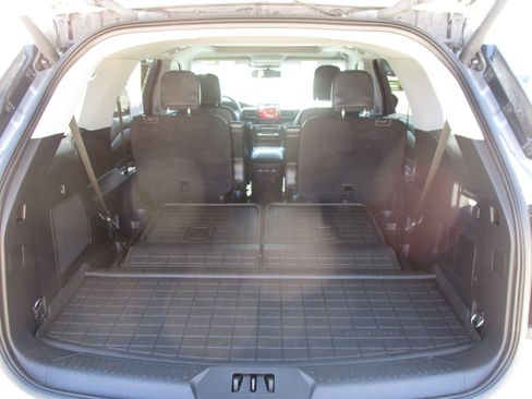 Used 2022 Ford Explorer Limited w/ Hybrid Equipment Group 310A AWD/4WD image 46