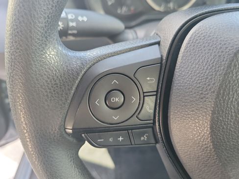 Used 2022 Toyota Corolla LE FWD image 26