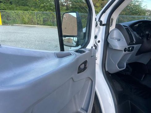 Used 2016 Ford Transit 250 148 Medium Roof image 21