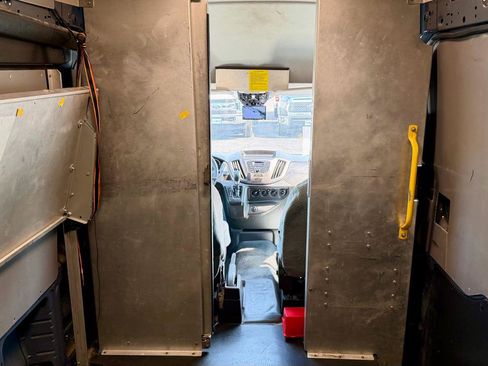 Used 2019 Ford Transit 250 148 High Roof Extended RWD image 22