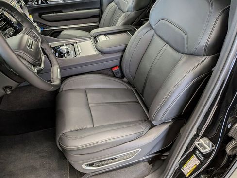 New 2026 Jeep Grand Wagoneer Summit w/ Premium Group III AWD/4WD image 26
