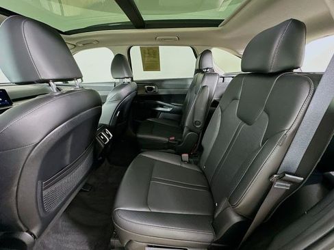 Used 2025 Kia Sorento X-Line EX AWD/4WD image 38