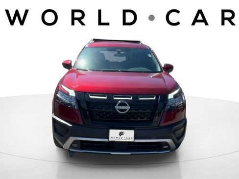 Used 2025 Nissan Pathfinder Rock Creek image 8