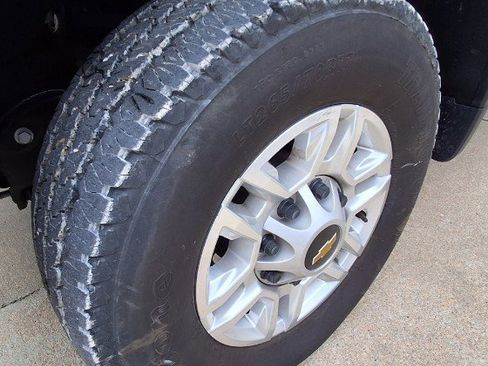 Used 2025 Chevrolet Silverado 2500 W/T w/ WT/CX Safety Package AWD/4WD image 21