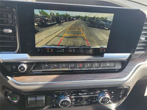 New 2026 GMC Sierra 1500 SLT w/ SLT Premium Plus Package image 29