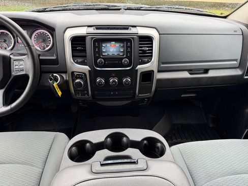 Used 2020 RAM 1500 Classic SLT AWD/4WD image 22