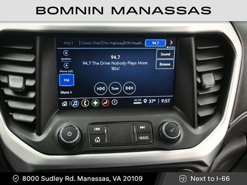 Used 2023 GMC Acadia SLE w/ Driver Convenience Package image 17