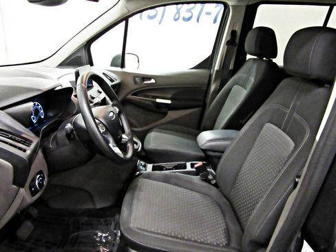 Used 2019 Ford Transit Connect XLT image 8