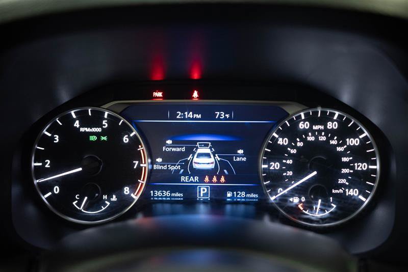 Used 2025 Nissan Altima 2.5 SV AWD/4WD image 19