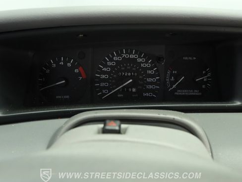 Used 1993 Lincoln Mark VIII image 36