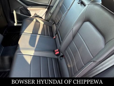 Used 2023 Volkswagen Jetta SE FWD image 10
