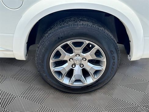 Used 2018 RAM 1500 Limited image 34