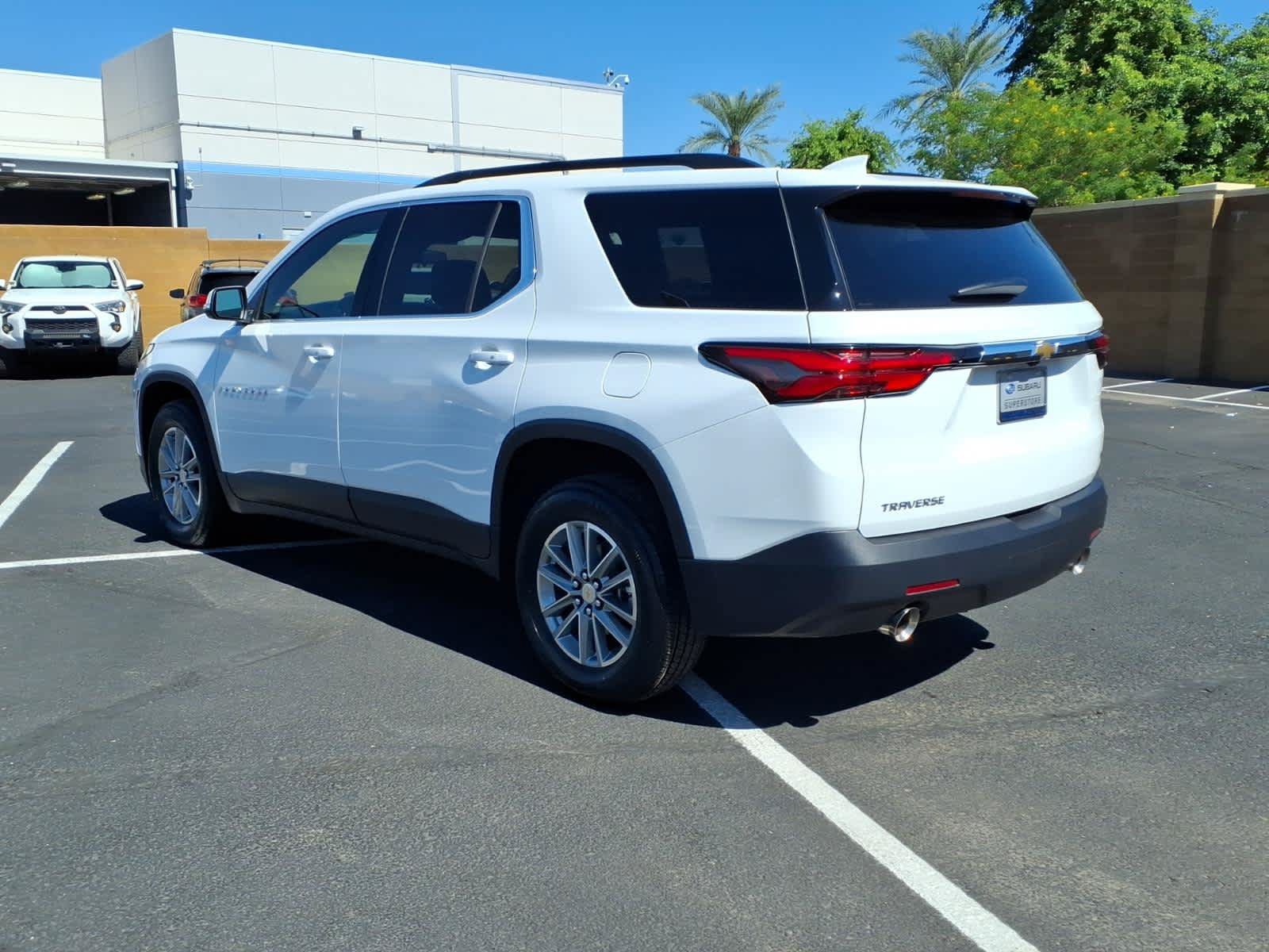 Used 2023 Chevrolet Traverse LT FWD image 6