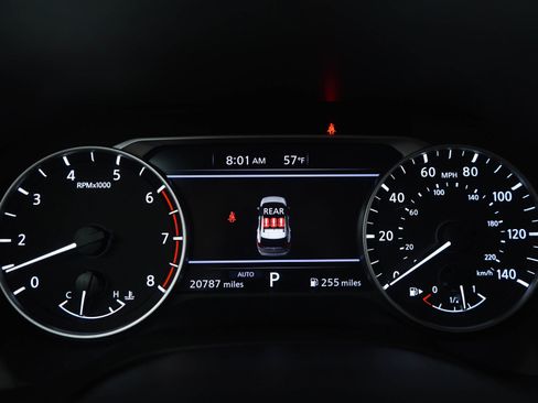 Used 2025 Nissan Rogue SV AWD/4WD image 27