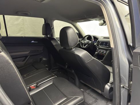 Used 2023 Volkswagen Atlas SE image 35