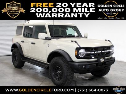 New 2026 Ford Bronco Outer Banks w/ Sasquatch Package
