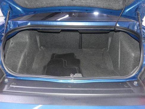 Used 2020 Dodge Challenger SXT w/ Plus Package image 9