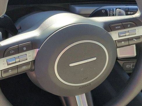 Used 2025 Hyundai Sonata SEL image 19
