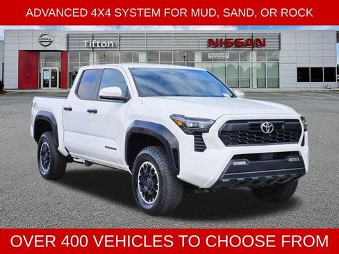 Used 2024 Toyota Tacoma TRD Off-Road AWD/4WD image 1