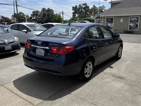 Used 2010 Hyundai Elantra GLS FWD image 3
