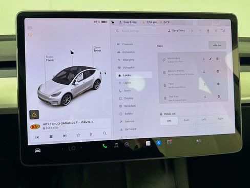 Used 2021 Tesla Model Y Long Range AWD/4WD image 31