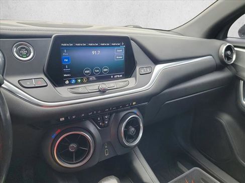 Used 2020 Chevrolet Blazer LT image 20