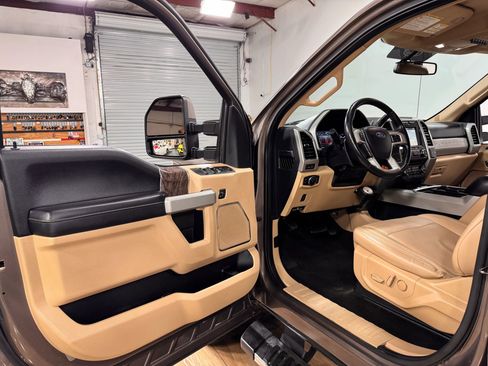 Used 2018 Ford F250 Lariat w/ Lariat Value Package image 14