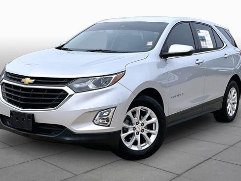 Used 2019 Chevrolet Equinox LT w/ LPO, Cargo Package FWD image 2