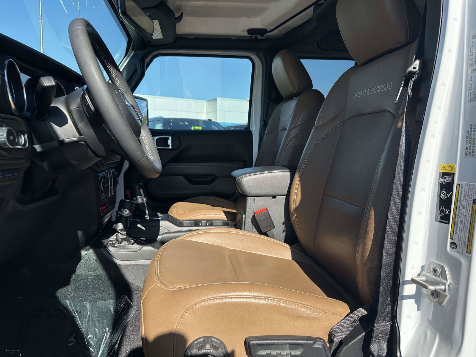 Used 2023 Jeep Wrangler Unlimited Rubicon 4xe AWD/4WD image 22