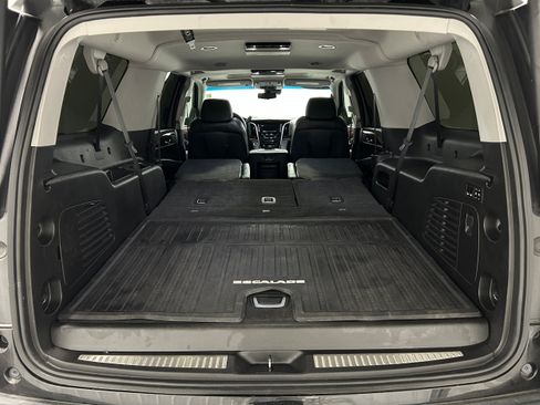 Used 2019 Cadillac Escalade ESV Premium Luxury AWD/4WD image 39