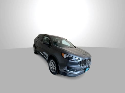Used 2024 Ford Edge SEL AWD/4WD image 2