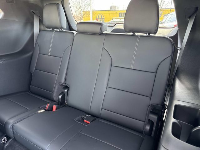 New 2026 GMC Acadia Elevation w/ Super Cruise Package FWD image 17