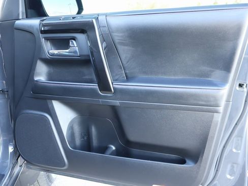 Used 2024 Toyota 4Runner TRD Off-Road image 9