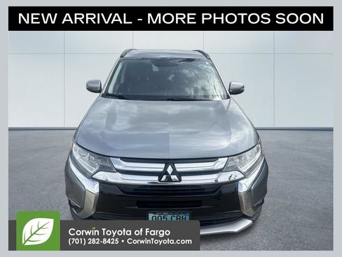 Used 2016 Mitsubishi Outlander SEL AWD/4WD image 1