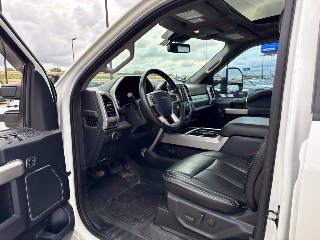 Used 2021 Ford F250 Lariat w/ Tremor Off-Road Package AWD/4WD image 20