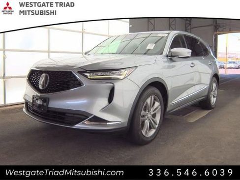 Used 2023 Acura MDX SH-AWD image 2
