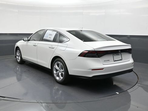 Used 2025 Honda Accord LX image 6