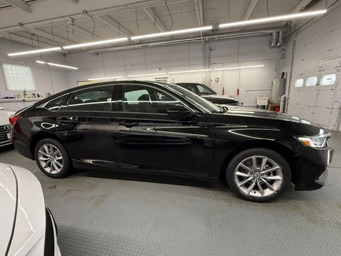Used 2021 Honda Accord LX image 6