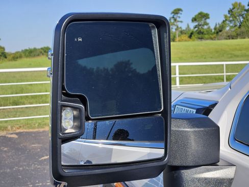 Used 2024 GMC Sierra 3500 Denali w/ Denali Reserve Package image 11