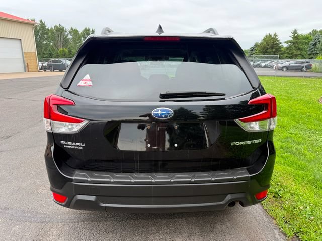 Used 2020 Subaru Forester Premium AWD/4WD image 2