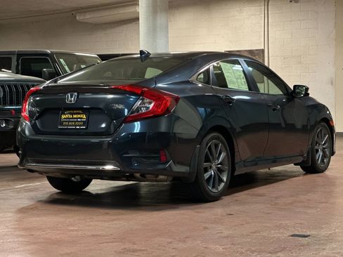 Used 2019 Honda Civic EX image 5