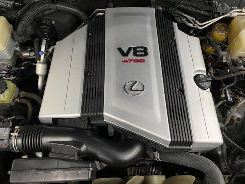 Used 2005 Lexus LX 470 4WD image 9