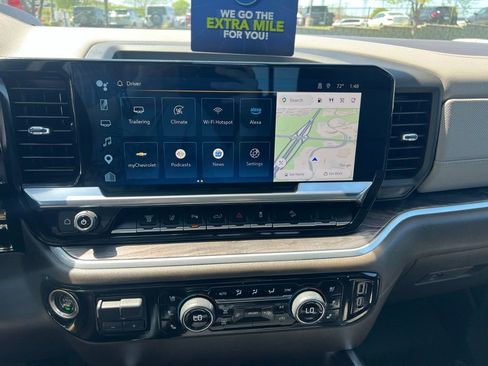 Used 2024 Chevrolet Silverado 2500 LTZ w/ LTZ Premium Package AWD/4WD image 37