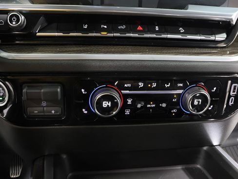 Used 2025 Chevrolet Silverado 2500 LT w/ Trail Boss Package AWD/4WD image 8