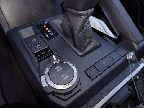 New 2026 Toyota Tacoma SR5 AWD/4WD image 15