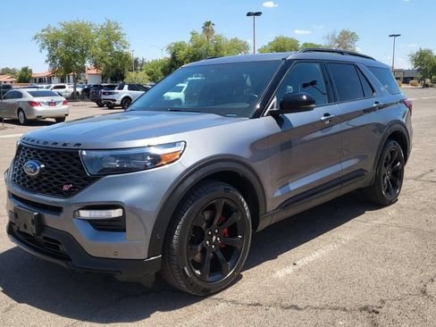 Used 2023 Ford Explorer ST w/ Equipment Group 401A AWD/4WD image 4