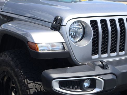 Used 2021 Jeep Gladiator Sport AWD/4WD image 4